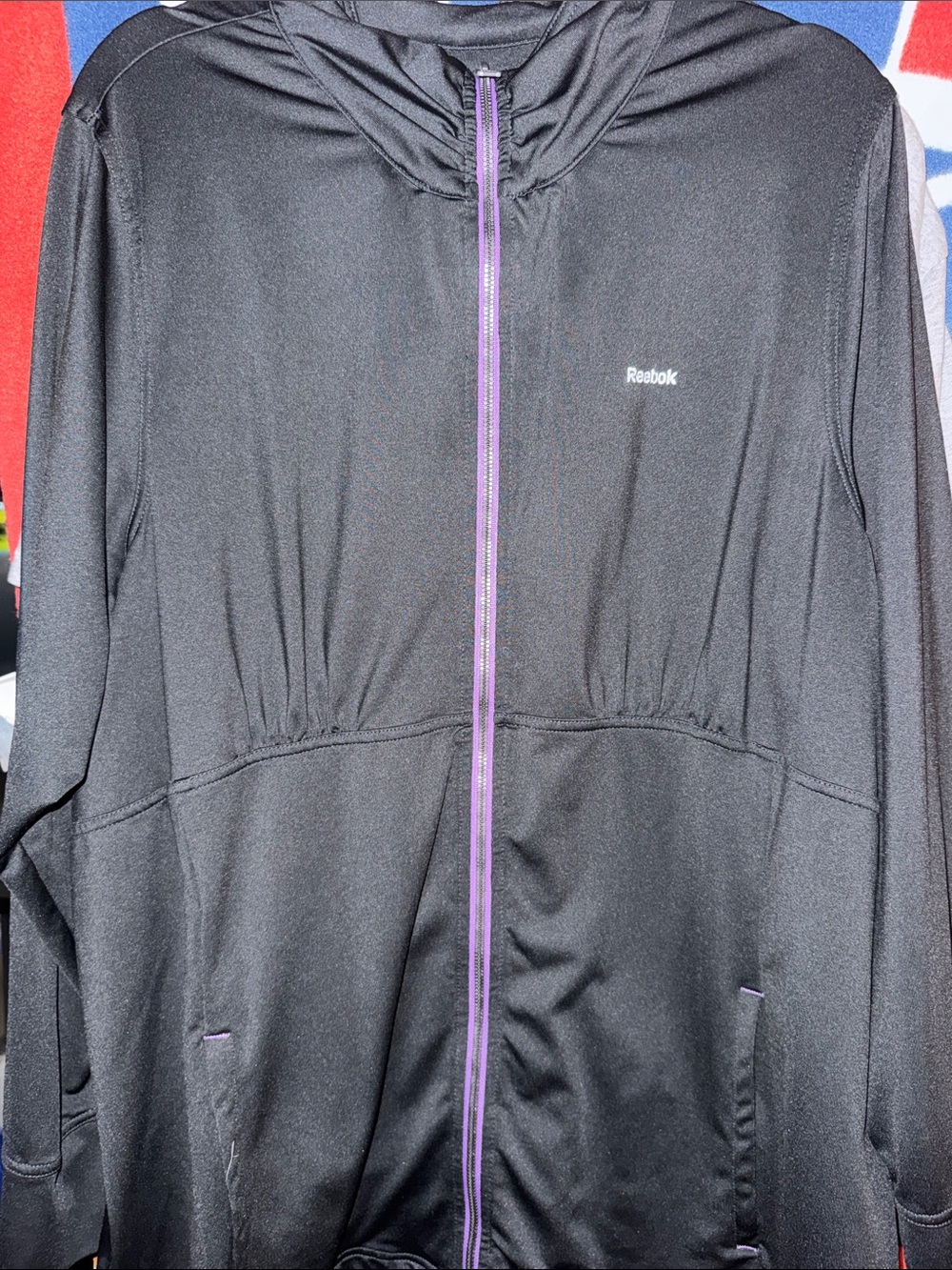 Woman’s Reebok active jacket size 3x. Stretchy performance material.